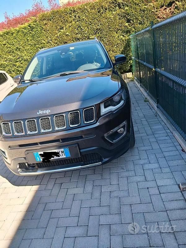 Usata Jeep Compass Limited 120 CV (88 kW) 2017 Grigio SUV