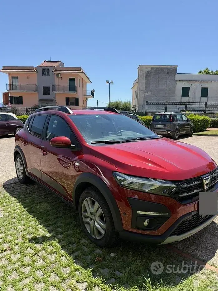 Usata Dacia Sandero Comfort 101 CV (74 kW) 2023 Rosso Berlina