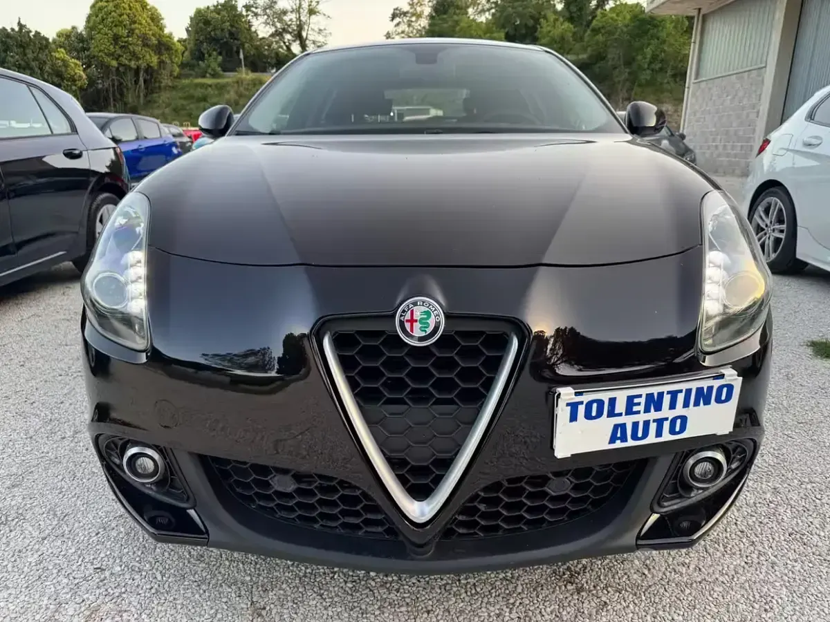 Usata Alfa Romeo Giulietta Business 120 CV (88 kW) 2018 Nero Utilitaria