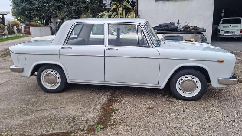 Usata Lancia Fulvia 71 CV (52 kW) 1966 Argento Berlina