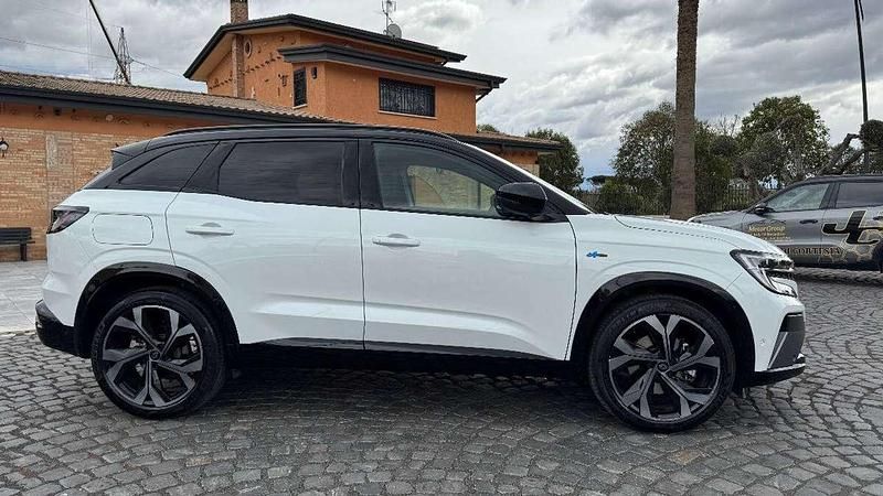 Usata Renault Austral Techno Esprit Alpine 200 CV (147 kW) 2025 Bianco SUV