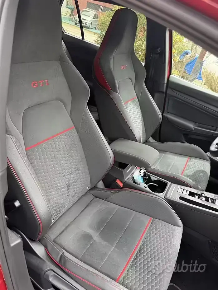 Usata VW Golf VIII GTI Clubsport 300 CV (220 kW) 2022 Rosso Berlina