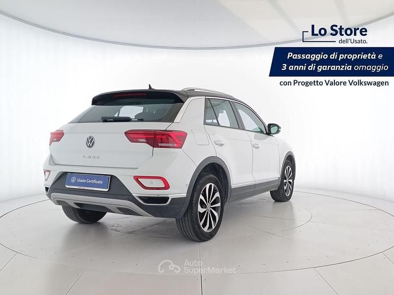 Usata VW T-Roc Style 110 CV (80 kW) 2023 Pure white nero SUV