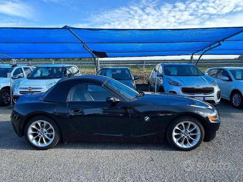 Usata BMW Z4 150 CV (110 kW) 2005 Nero Cabrio
