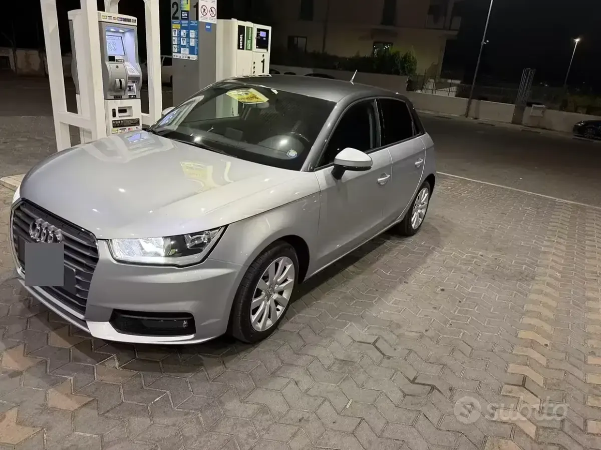 Usata Audi A1 90 CV (66 kW) 2018 Grigio Berlina
