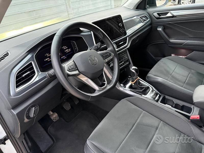 Usata VW T-Roc Style 150 CV (110 kW) 2024 Bianco SUV