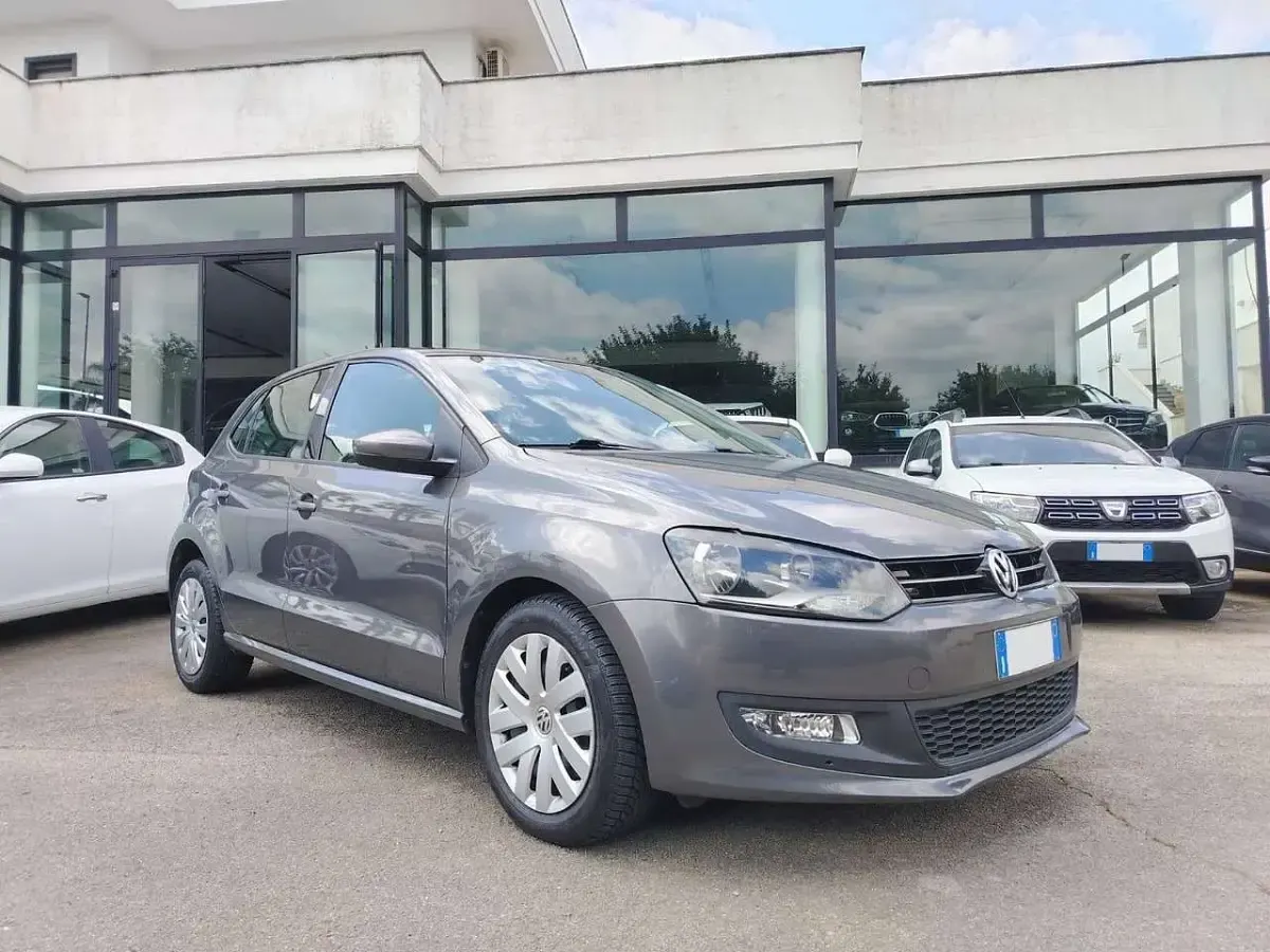 Używany VW Polo Comfortline 75 KM (55 kW) 2012 Szary Hatchback