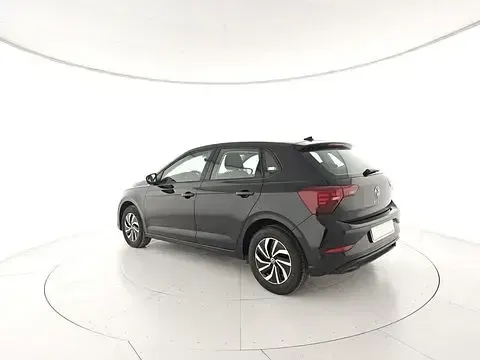 Usata VW Polo Life 95 CV (69 kW) 2025 Nero Utilitaria