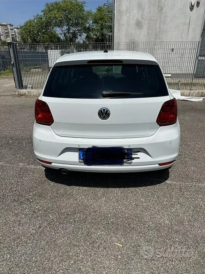 Usata VW Polo 75 CV (55 kW) 2015 Bianco Utilitaria
