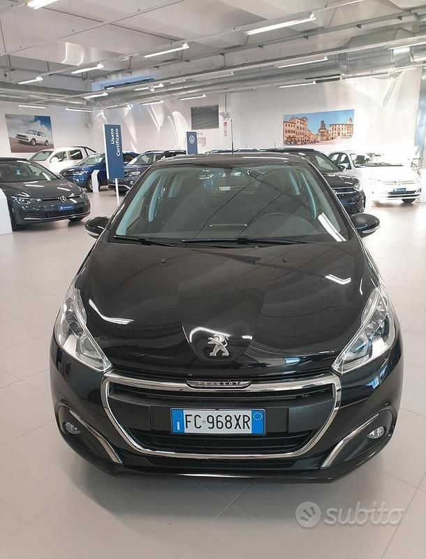Usata Peugeot 208 Allure 82 CV (60 kW) 2016 Nero Utilitaria