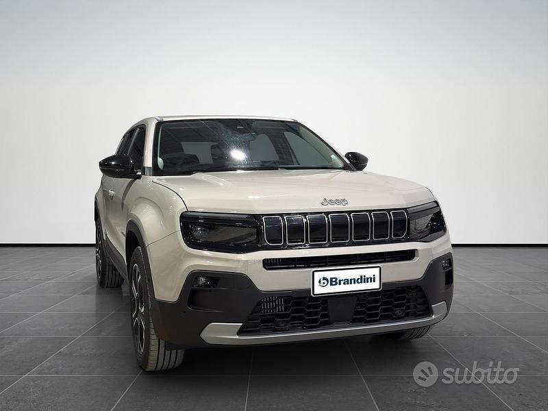 Usata Jeep Avenger Summit 101 CV (74 kW) 2025 Stone SUV