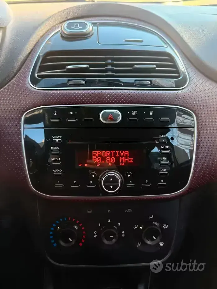 Usata Fiat Punto Evo Emotion 70 CV (51 kW) 2010 Nero Utilitaria