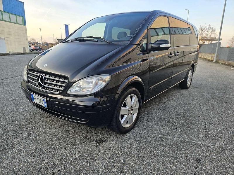 Usata Mercedes Viano 150 CV (110 kW) 2010 Nero Monovolume