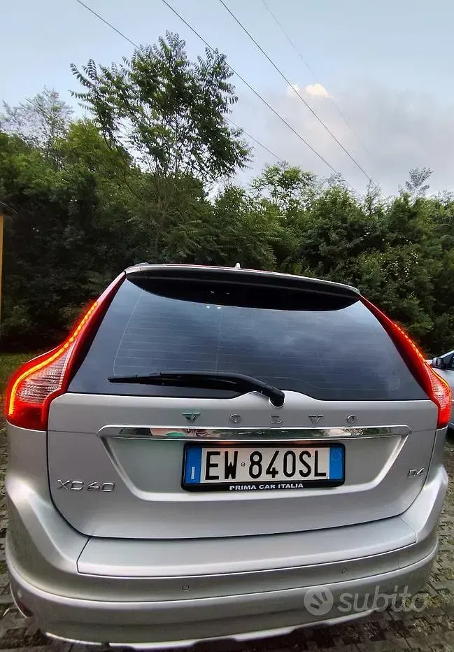 Usata Volvo XC60 181 CV (133 kW) 2014 Grigio SUV