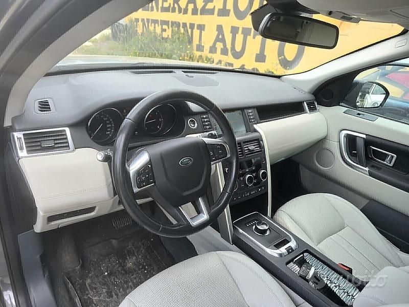 Usata Land Rover Discovery Sport HSE 180 CV (132 kW) 2016 Grigio SUV