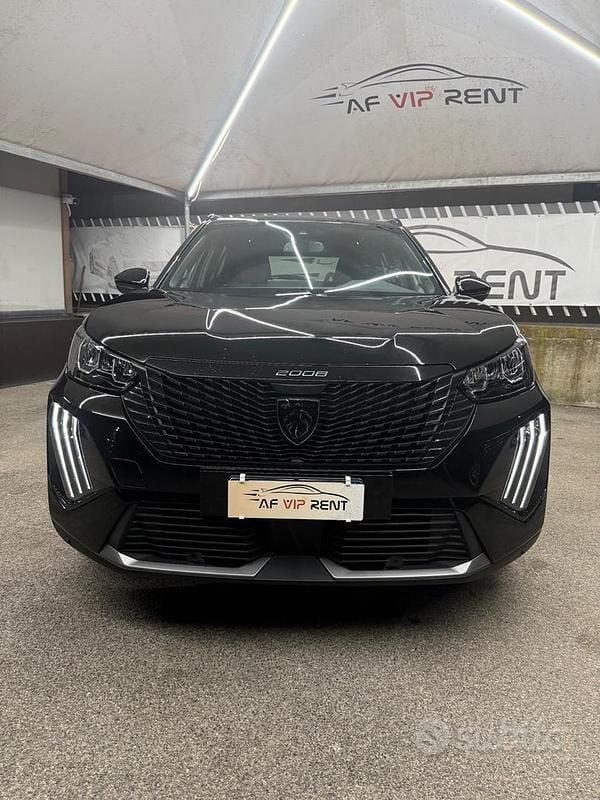 Usata Peugeot 2008 Allure 131 CV (96 kW) 2023 Nero SUV