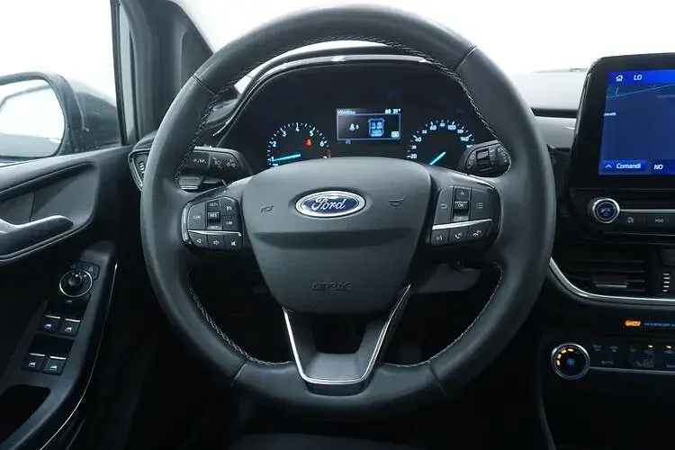 Usata Ford Fiesta Titanium 125 CV (91 kW) 2021 Grigio Utilitaria