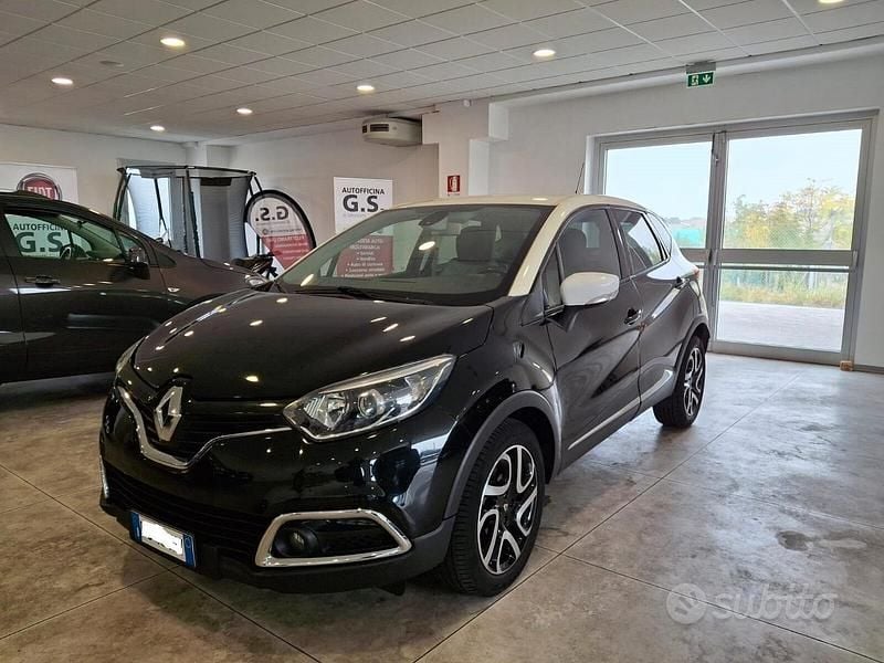 Usata Renault Captur Intens 90 CV (66 kW) 2016 Nero SUV