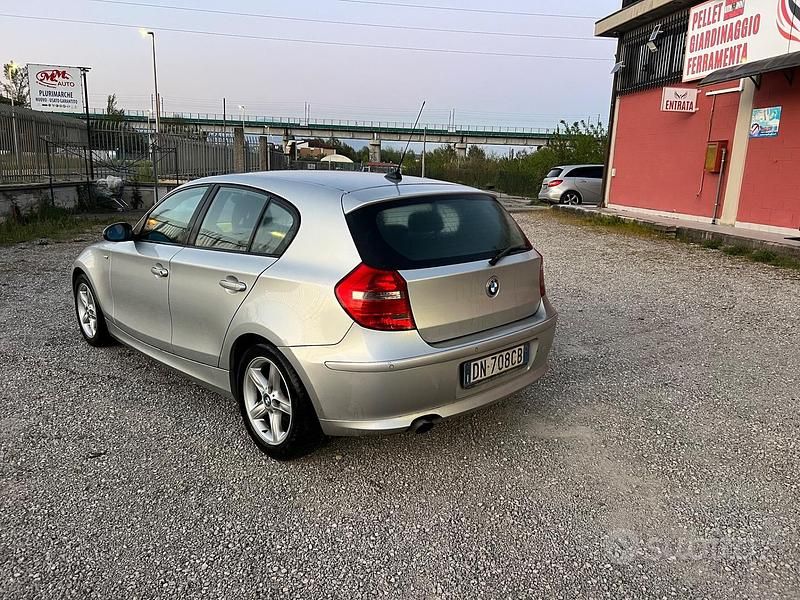 Usata BMW 116 116 CV (85 kW) 2007 Grigio Utilitaria
