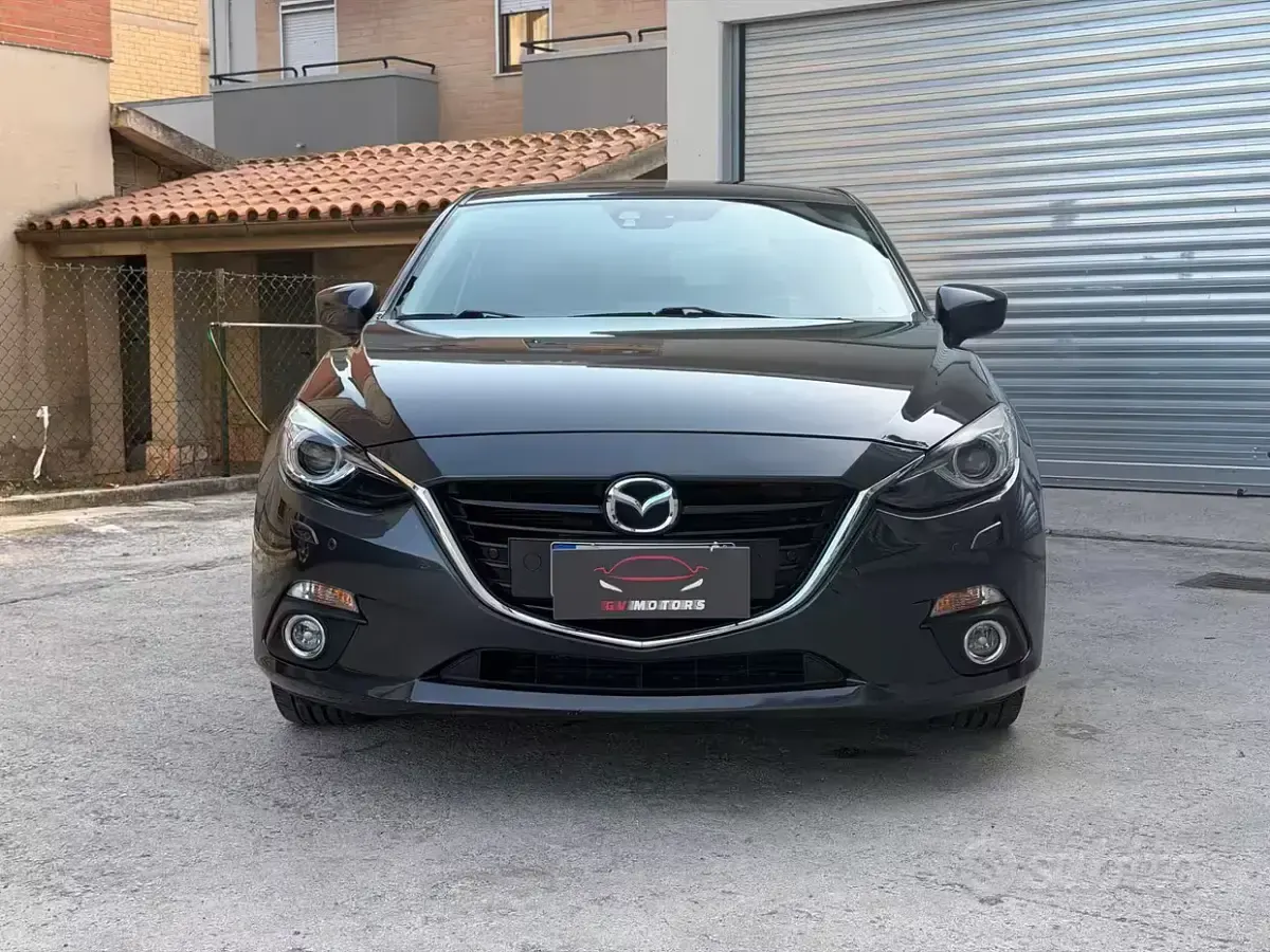 Usata Mazda 3 Exceed 105 CV (77 kW) 2017 Grigio Berlina