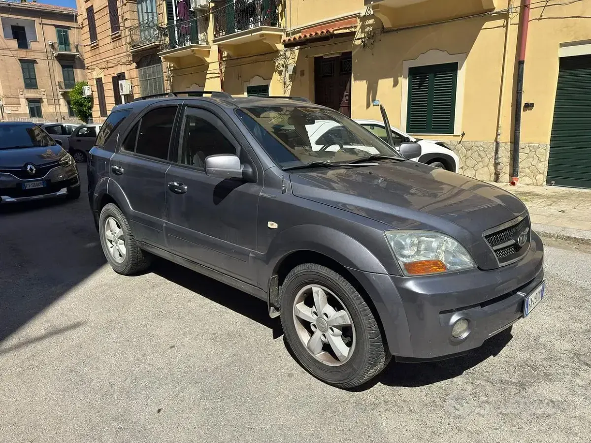 Usata Kia Sorento 170 CV (125 kW) 2008 Grigio SUV