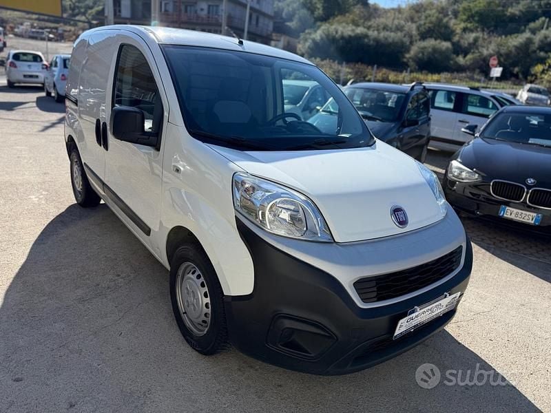 Usata Fiat Fiorino 80 CV (58 kW) 2018 Bianco Monovolume