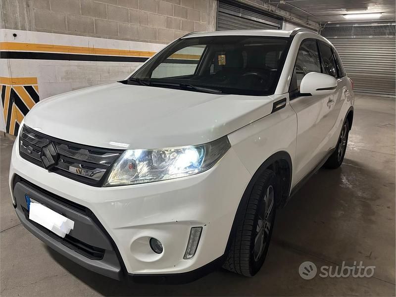 Usata Suzuki Vitara 120 CV (88 kW) 2017 Bianco SUV