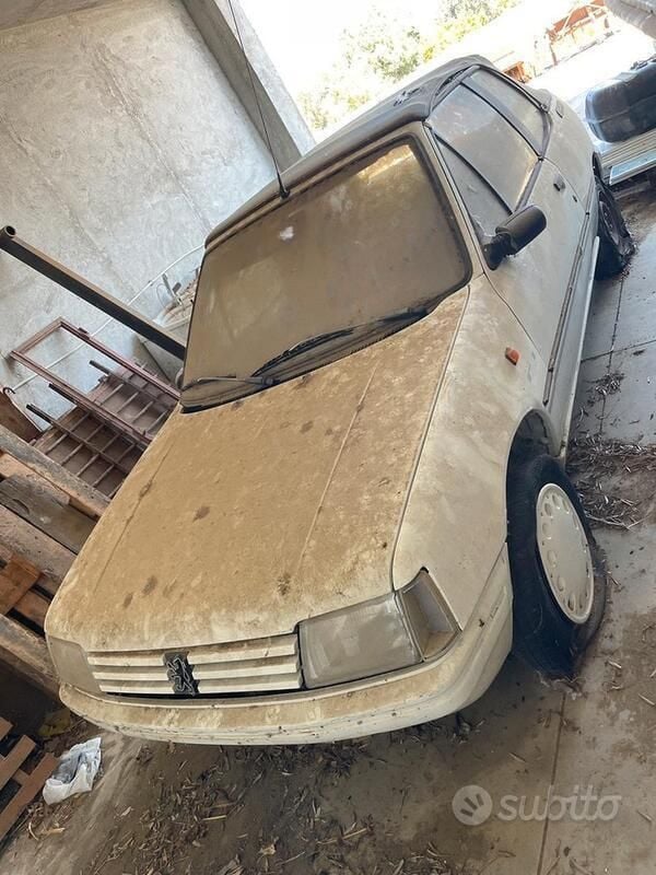 Usata Peugeot 205 54 CV (39 kW) 1992 Bianco Cabrio
