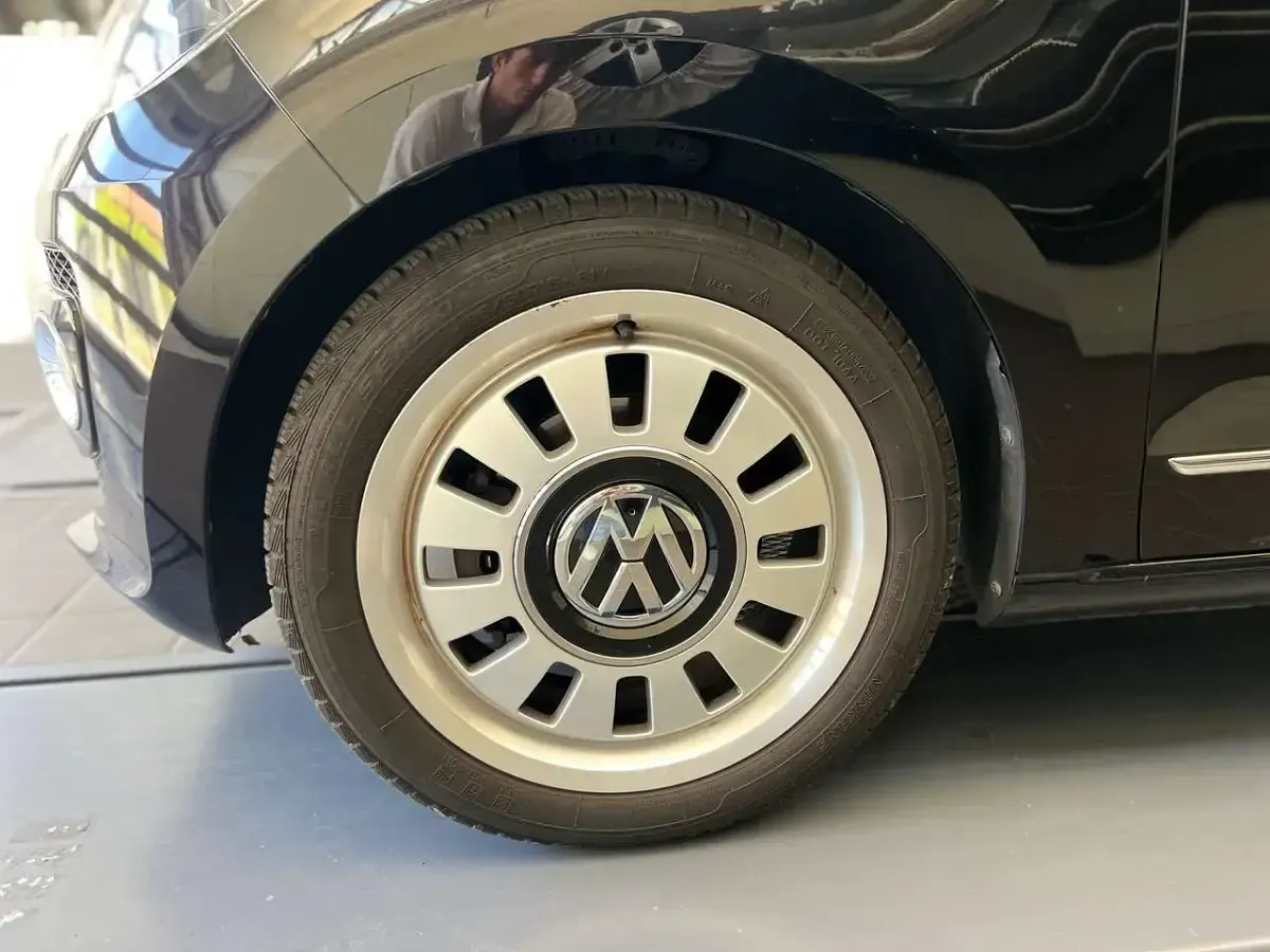 Usata VW up! 75 CV (55 kW) 2012 Nero Utilitaria