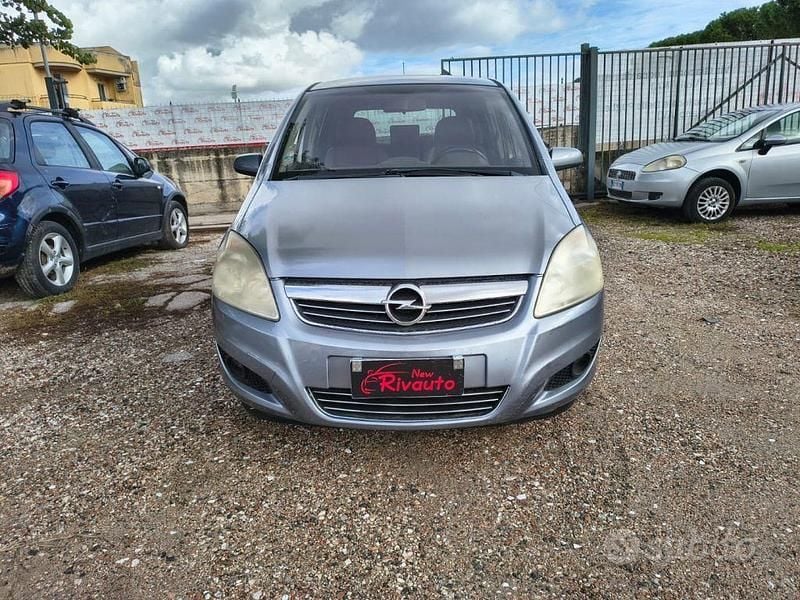Usata Opel Zafira Cosmo 94 CV (69 kW) 2009 Grigio Monovolume
