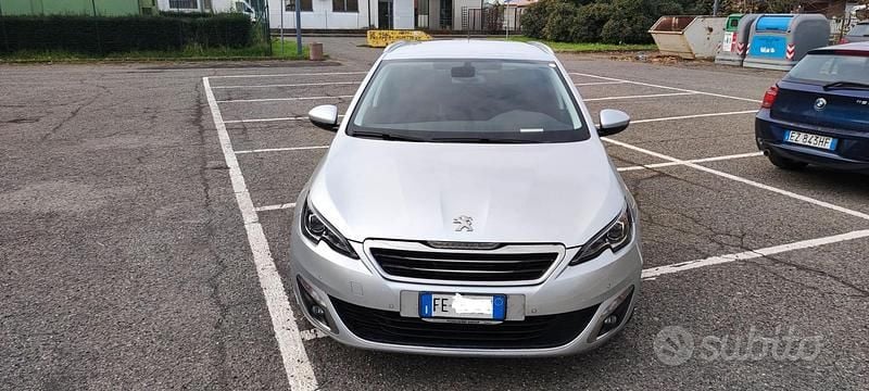 Usata Peugeot 308 SW Allure 120 CV (88 kW) 2016 Station wagon