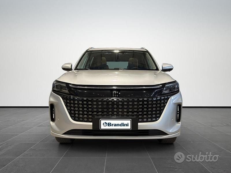 Usata DFSK E5 102 CV (75 kW) 2024 Grigio SUV