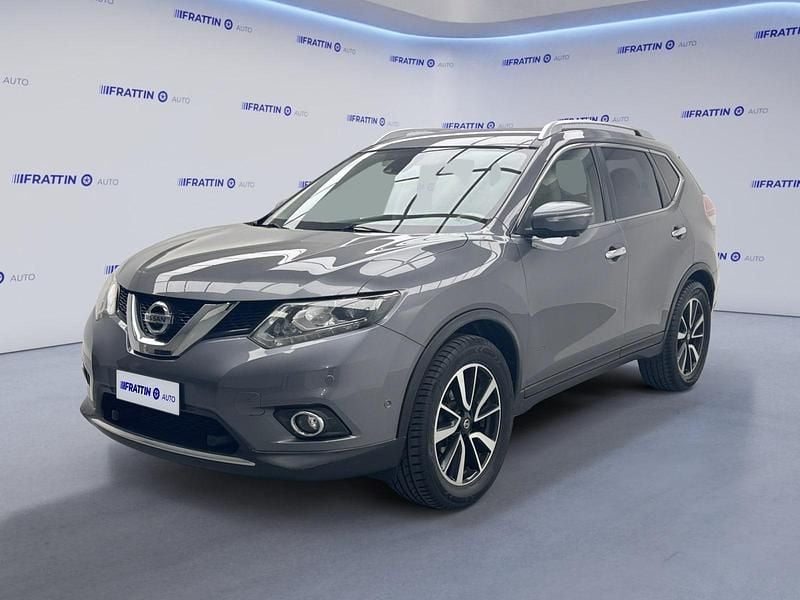 Usata Nissan X-Trail Tekna 131 CV (96 kW) 2015 Grigio scuro SUV