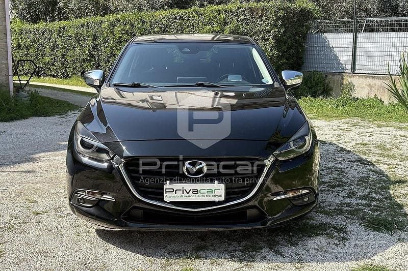 Usata Mazda 3 Exceed 105 CV (77 kW) 2017 Nero Utilitaria