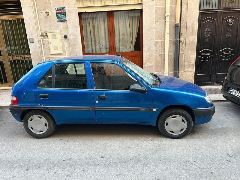 Usata Citroën Saxo 75 CV (55 kW) 2000 Blu Utilitaria