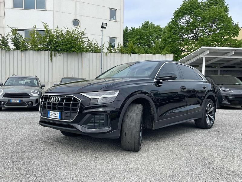 Usata Audi Q8 Sport 231 CV (169 kW) 2023 Nero SUV
