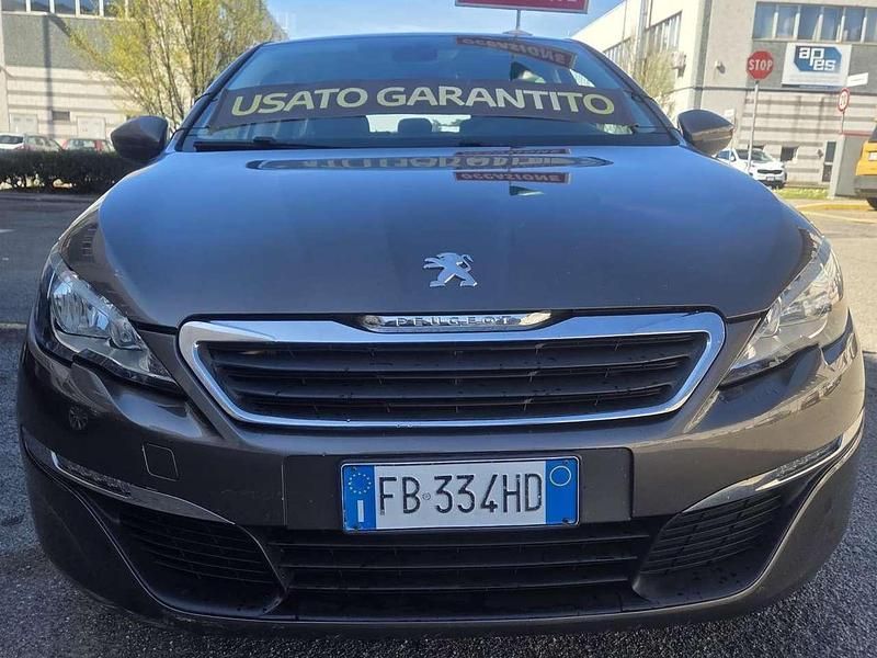 Usata Peugeot 308 Business-Line 120 CV (88 kW) 2015 Grigio Station wagon
