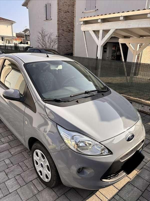 Usata Ford Ka 67 CV (49 kW) 2015 Berlina