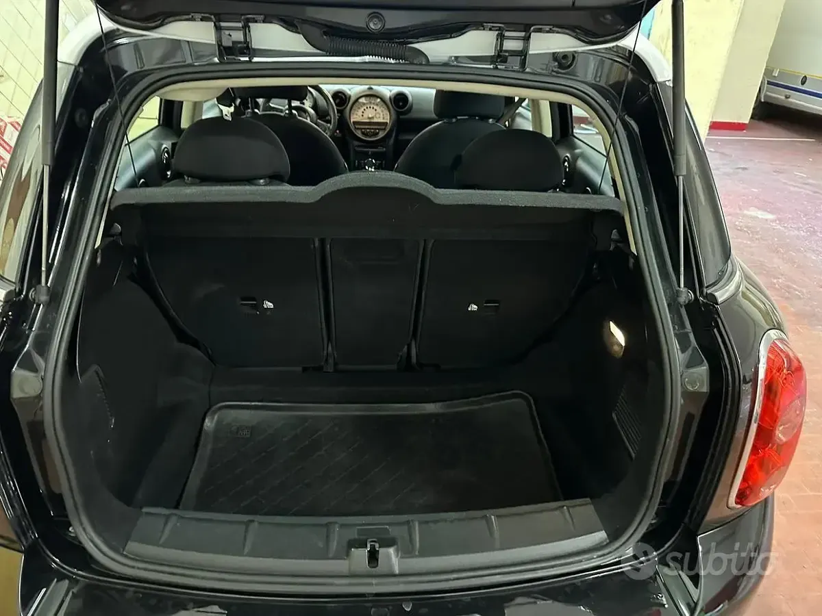 Usata Mini Countryman 111 CV (81 kW) 2012 Nero SUV