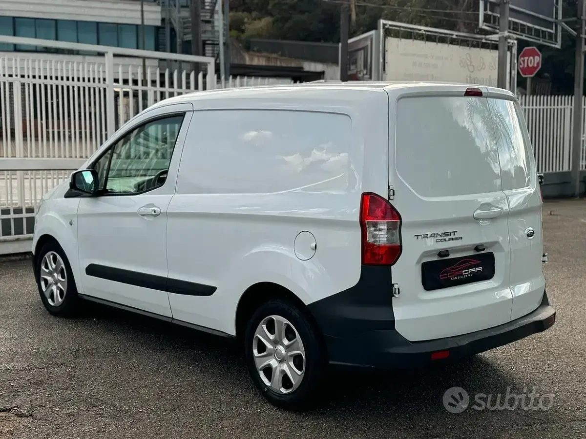 Usata Ford Transit 76 CV (55 kW) 2017 Bianco Furgone