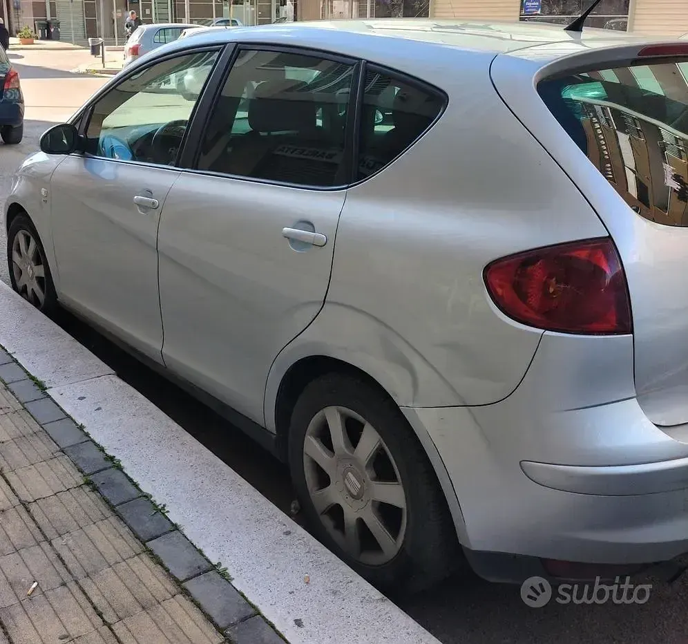 Usata Seat Altea 105 CV (77 kW) 2006 Grigio Monovolume