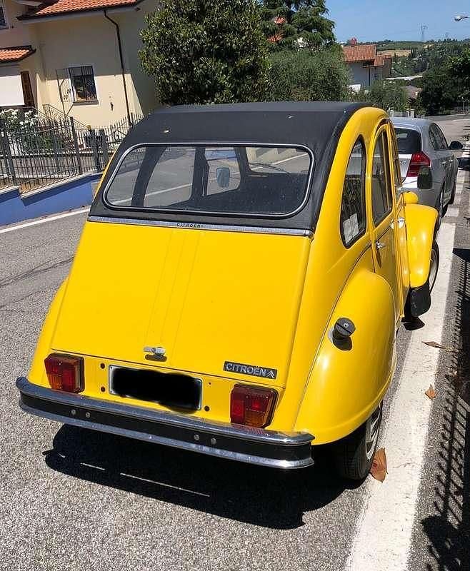 Usata Citroën 2CV 29 CV (21 kW) 1979 Berlina