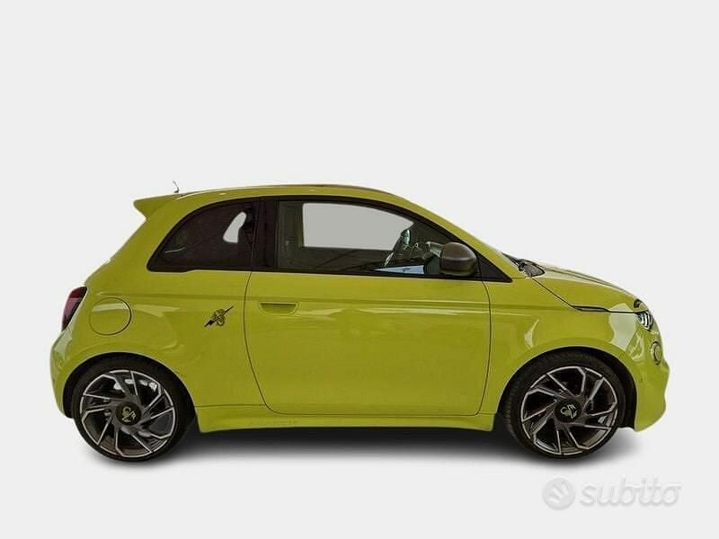 Usata Abarth 500e 47 kW (64 CV) 2025 Giallo Utilitaria