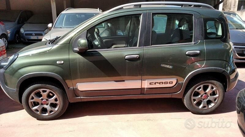 Usata Fiat Panda Cross Cross 95 CV (69 kW) 2016 Verde Utilitaria