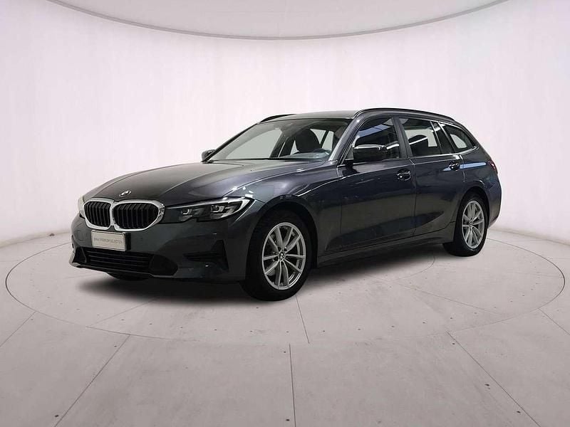 Grigio Usata 2021 BMW 318 Advantage Station wagon | 24.900 € (Buon prezzo) - Immagine 1/4