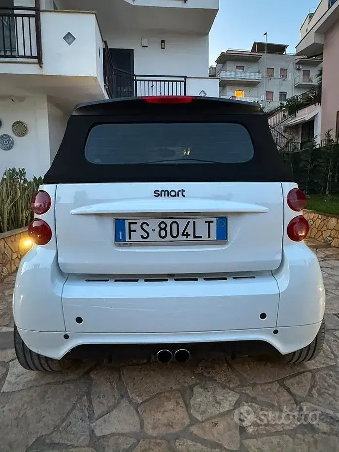 Usata Smart ForTwo Cabrio Brabus 102 CV (75 kW) 2014 Bianco Cabrio