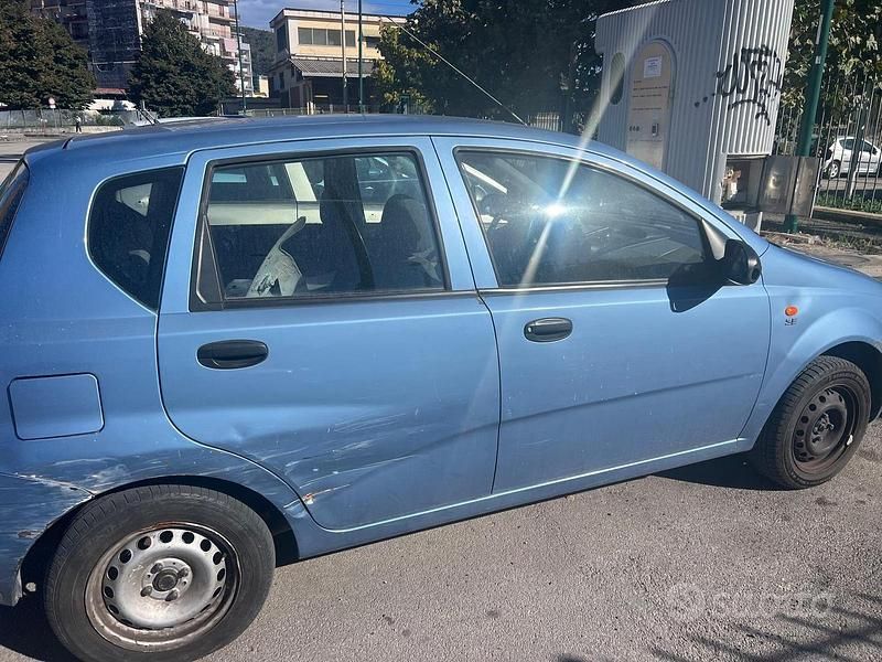 Usata Chevrolet Kalos 72 CV (52 kW) 2004 Blu Berlina