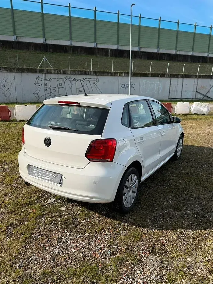 Usata VW Polo 90 CV (66 kW) 2010 Bianco Utilitaria