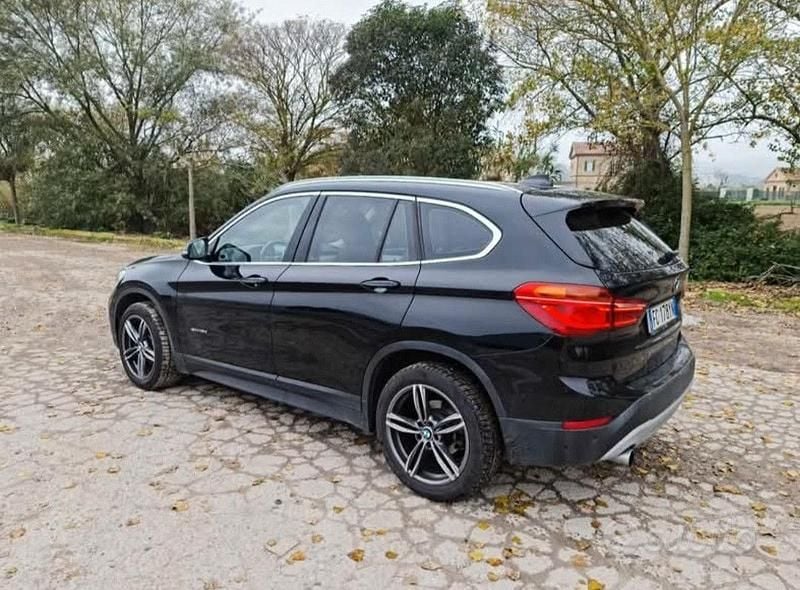 Usata BMW X1 150 CV (110 kW) 2016 Nero SUV