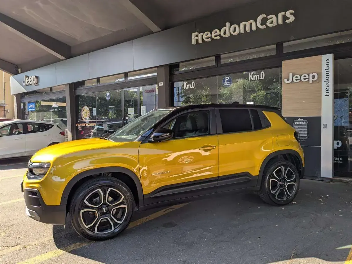Usata Jeep Avenger Summit 101 CV (74 kW) 2023 Giallo + tetto nero SUV